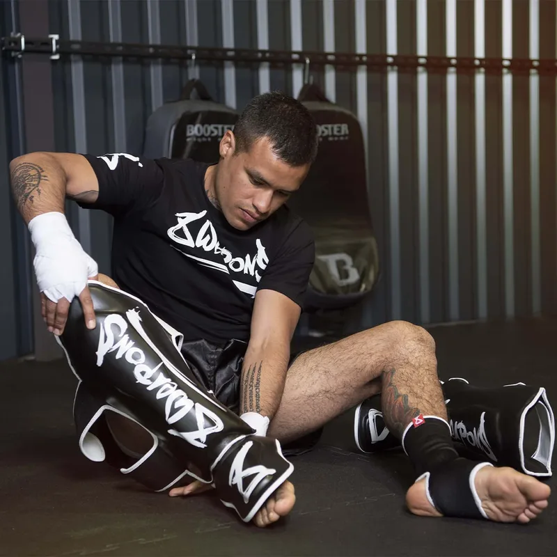 Muay Thai Shin Guard Unlimited 2.0 Black