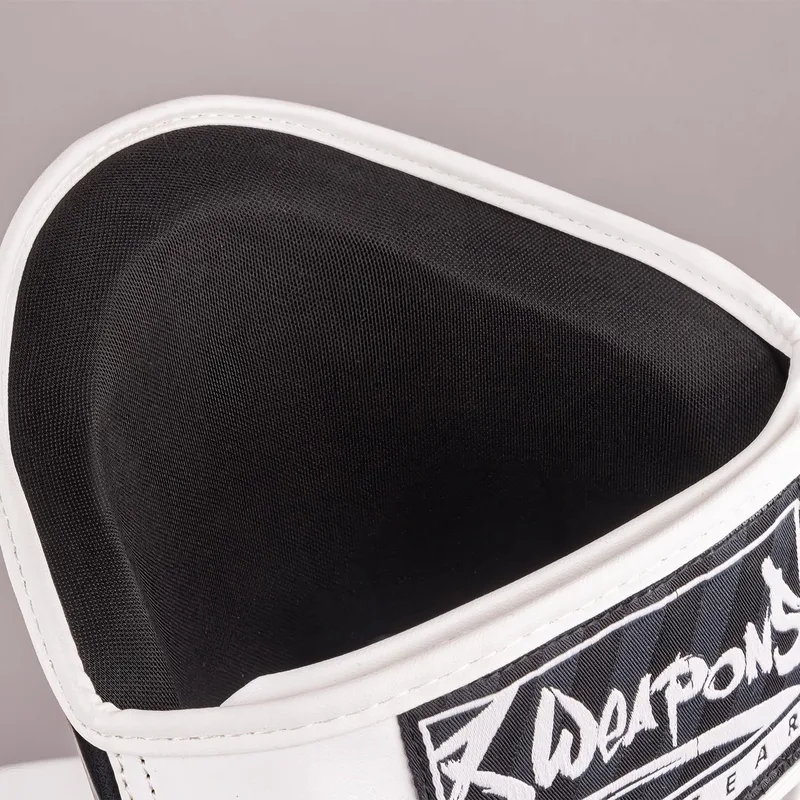 Muay Thai Shin Guard Unlimited 2.0 White/Black